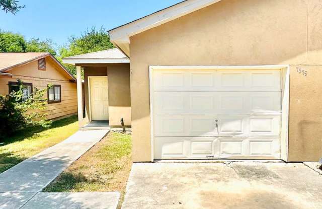 Charming Duplex for Rent: Your Ideal Home Awaits! photos photos