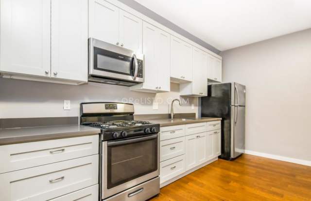 814 27th St. photos photos