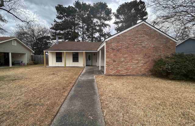 1744 General Mouton - 1744 General Mouton Avenue, Gardere, LA 70810