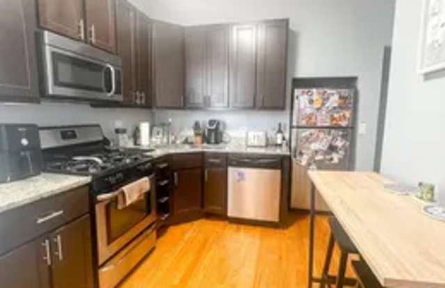 1407 West Addison Street photos photos