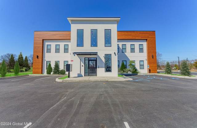 1133 Loudon Road Gallery 1