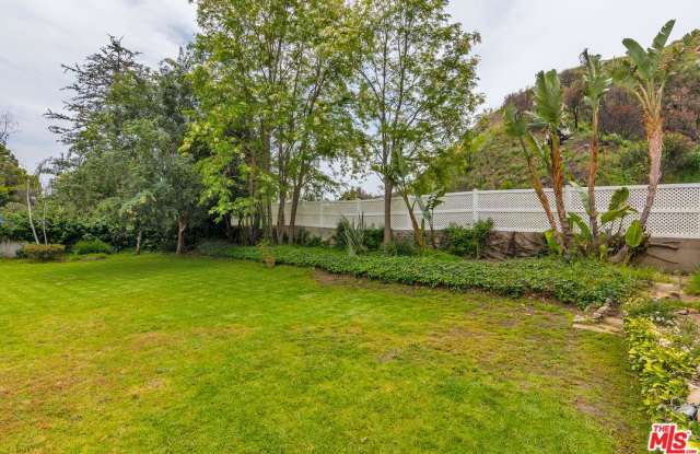 5945 PASEO CANYON Drive Gallery 4