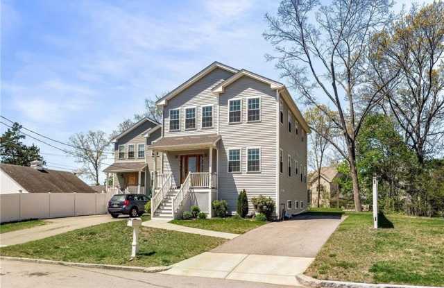 30 Groveland Avenue photos photos
