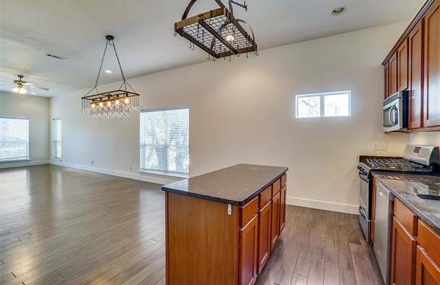 1603 Jensen Court Gallery 4