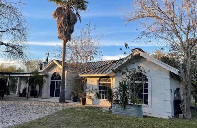 1635 Rogers Street W - 1635 East Rogers Road, Edinburg, TX 78542