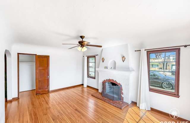 Beautiful 2B 1BA Home in University Heights w/ Washer  Dryer! photos photos
