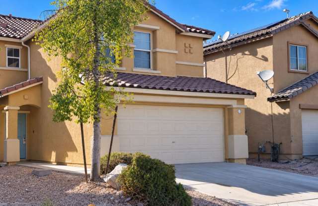 Spacious 3-Bedroom Home with Upstairs Laundry & 2-Car Garage Gallery 3
