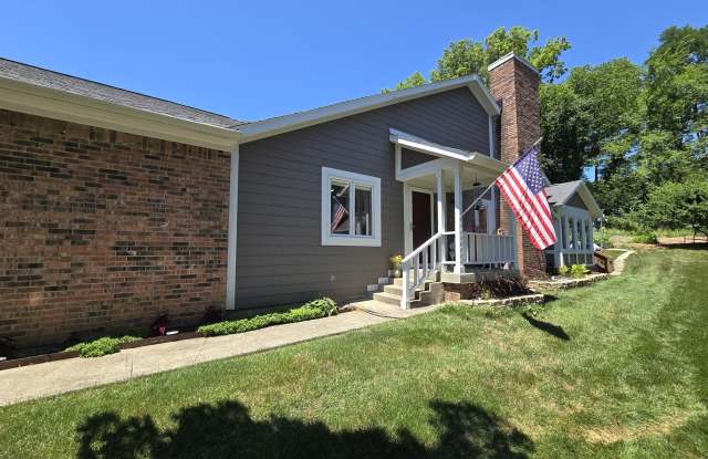 8198 Foxchase Circle Gallery 2