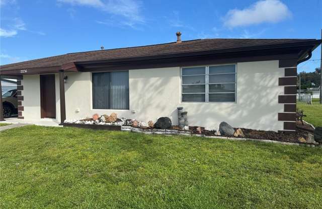 22236 MONTROSE AVENUE photos photos