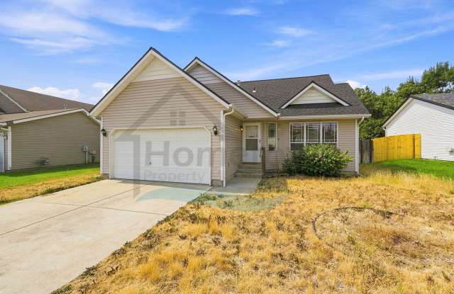 3 Bedroom 2 Bathroom Home with Attached 2-Car Garage Available in Coeur d'Alene! Gallery 1