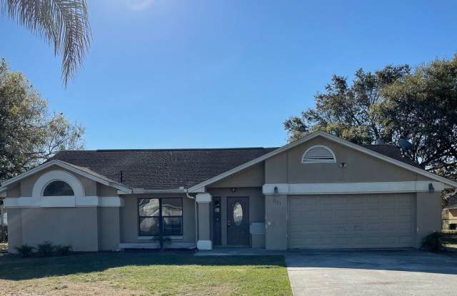 Fully Renovated 4-Bed Beauty on Oversized Corner Lot in Poinciana – Feels Like New! photos photos