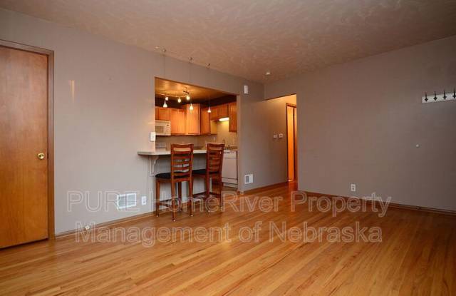 8608 B St Gallery 4