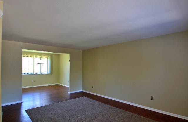 9117 East Chenango Avenue Gallery 2