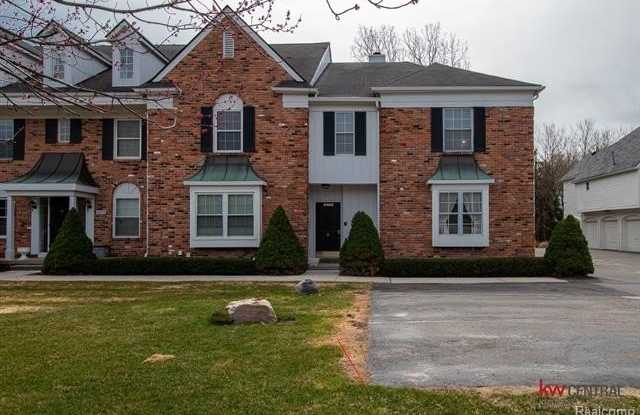 1675 HUNTINGTON Park photos photos