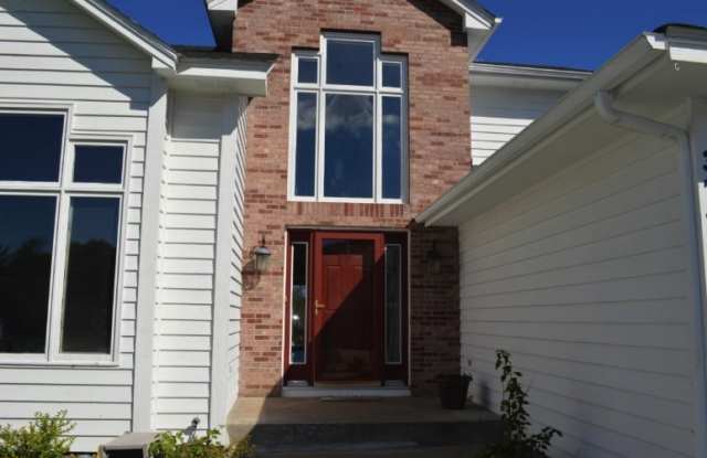 3726  Dunbar Knoll Gallery 2