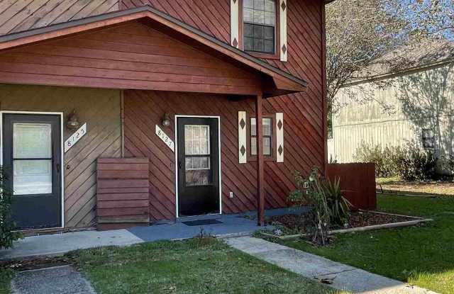 8127 STONEBROOK DR Gallery 2