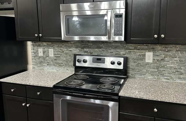 14950 Potomac Heights Place - 14950 Potomac Heights Place, Marumsco, VA 22191