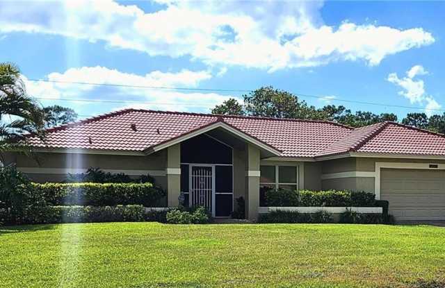 1170 Foxfire - 1170 Foxfire Lane, Collier County, FL 34104