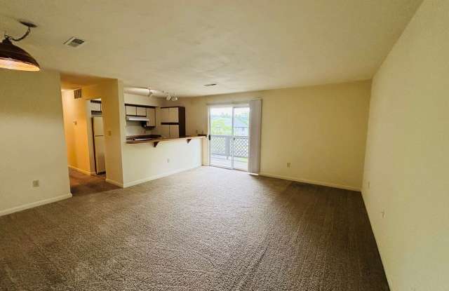 3 Bedroom 2 Bath Condo Gallery 3