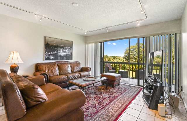 2500 Presidential Way unit: 302 photos photos