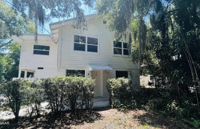 102 S Ridgewood Avenue - 102 South Ridgewood Avenue, Ormond Beach, FL 32174
