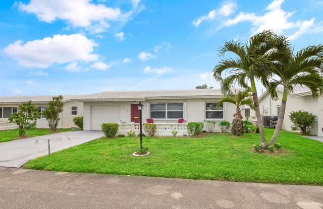 2390 SW 13th Terrace - 2390 Southwest 13th Terrace, Boynton Beach, FL 33426