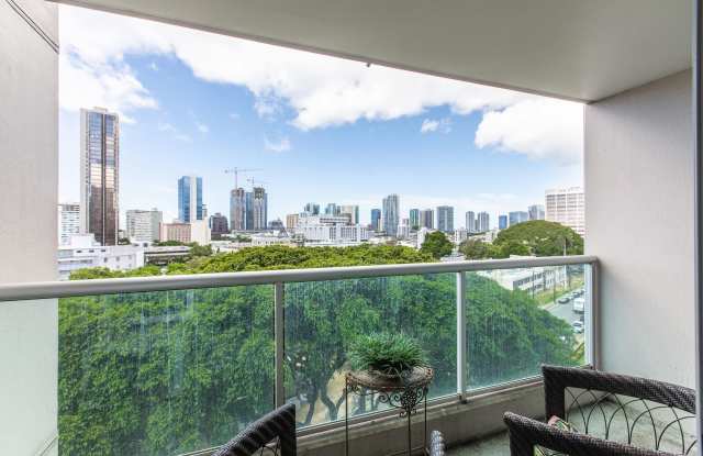 2 Bed/1.5 Bath/2 Parking Condo with Lanai - 1450 Young Street, Honolulu, HI 96814