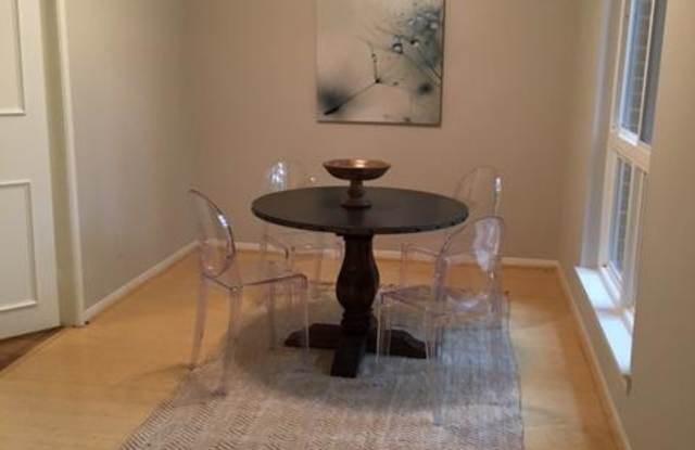 11825 BRETON COURT Gallery 4