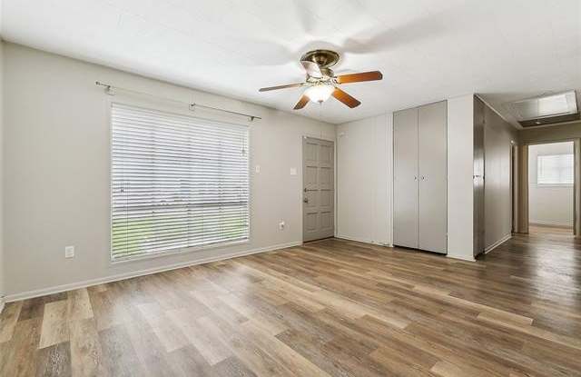 416 GERRIE Court Gallery 3