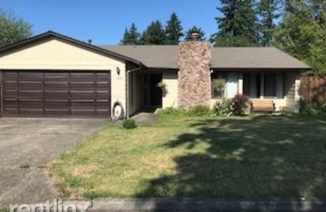 11825 SE Beckman Ave - 11825 Southeast Beckman Avenue, Milwaukie, OR 97222