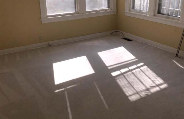 201 West 51 Terrace - 1 Gallery 3