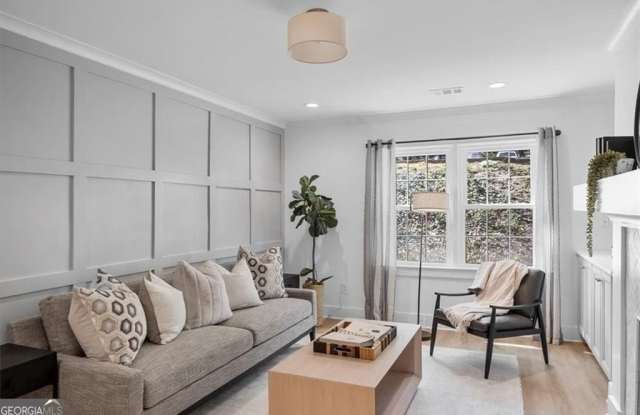 112 Rosaire Place NW Gallery 3