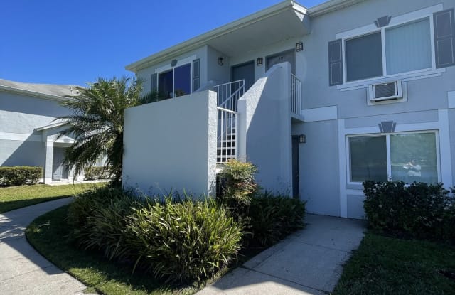 4139 Dolphin Dr - 4139 Dolphin Drive, Tampa, FL 33617
