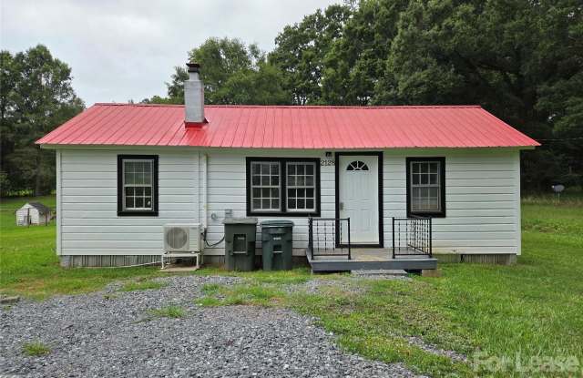 2128 Hodgin Street Gallery 1
