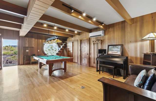 Samurai House: Oceanfront Estate w/ Infinity Pool, Theater & Stunning Views Gallery 4