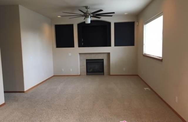 6828 38th Plaza North East Gallery 3