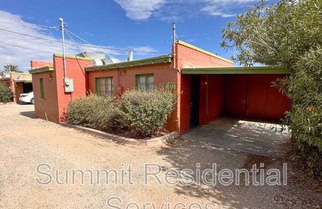 1930 N Tucson Blvd photos photos