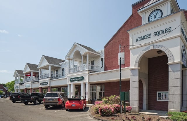 Spinnaker Square Apartments Gallery 2