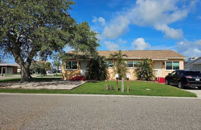175 174TH TERRACE DRIVE E photos photos