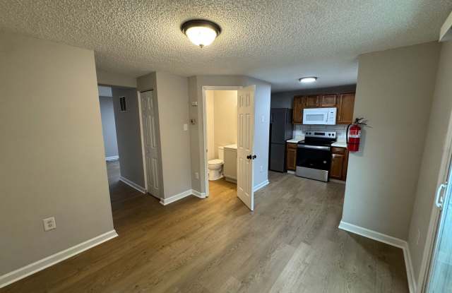 Charming 3-Bedroom, 1.5-Bath Home for Rent in Woodbury, NJ Gallery 4