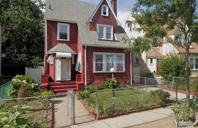 214-19 Hollis Avenue - 214-19 Hollis Avenue, Queens, NY 11429
