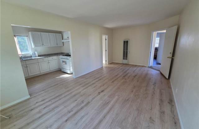 24425 Hawthorne Boulevard photos photos