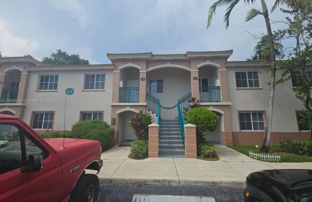 1241 SE 29th St photos photos