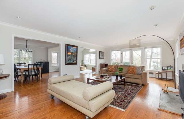 22 Aspen Road - 22 Aspen Road, Scarsdale, NY 10583