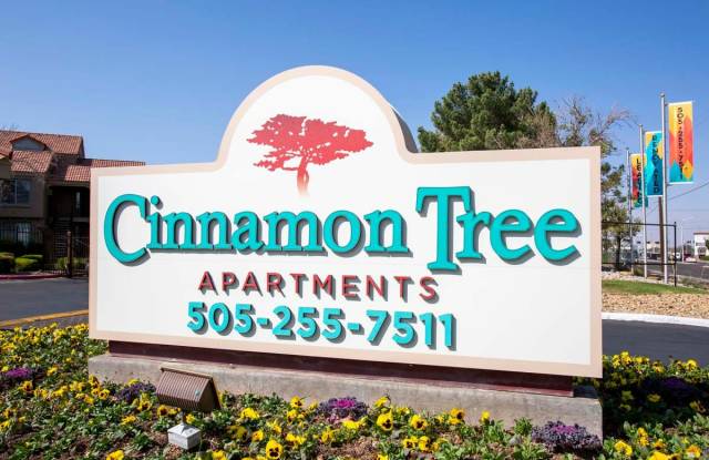 Cinnamon Tree photos photos