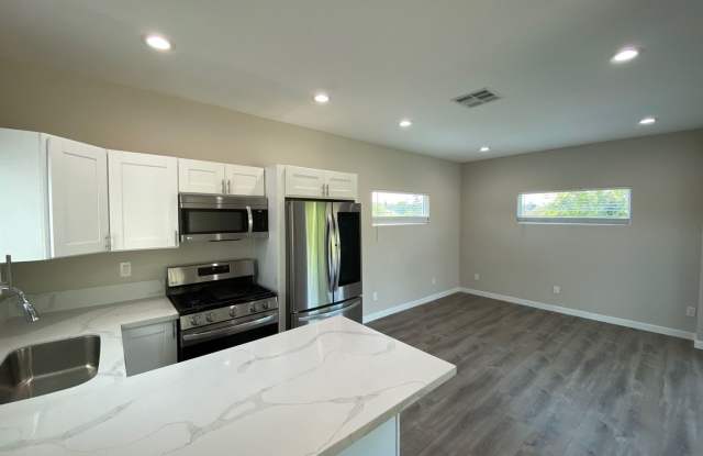 NEW (2023) 4BD/2BA!! Back gate exits right onto Montezuma Rd, Quick walk to campus!! (Lease out, pending signatures. Check back in a few days!) Gallery 4