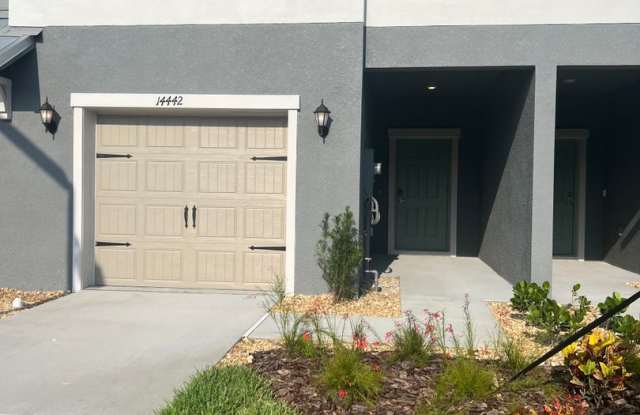 14442 Editors Note Street photos photos