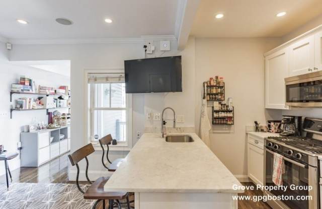 254 Bowen St. photos photos