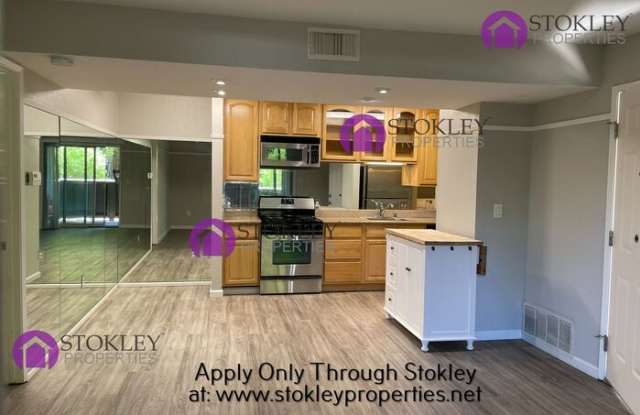 1227 Lakeview Circle Gallery 4