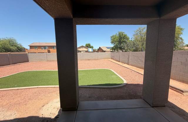 2486 E Dulcinea Trail, Casa Grande – $1,795/Month – No Application Fee Gallery 3